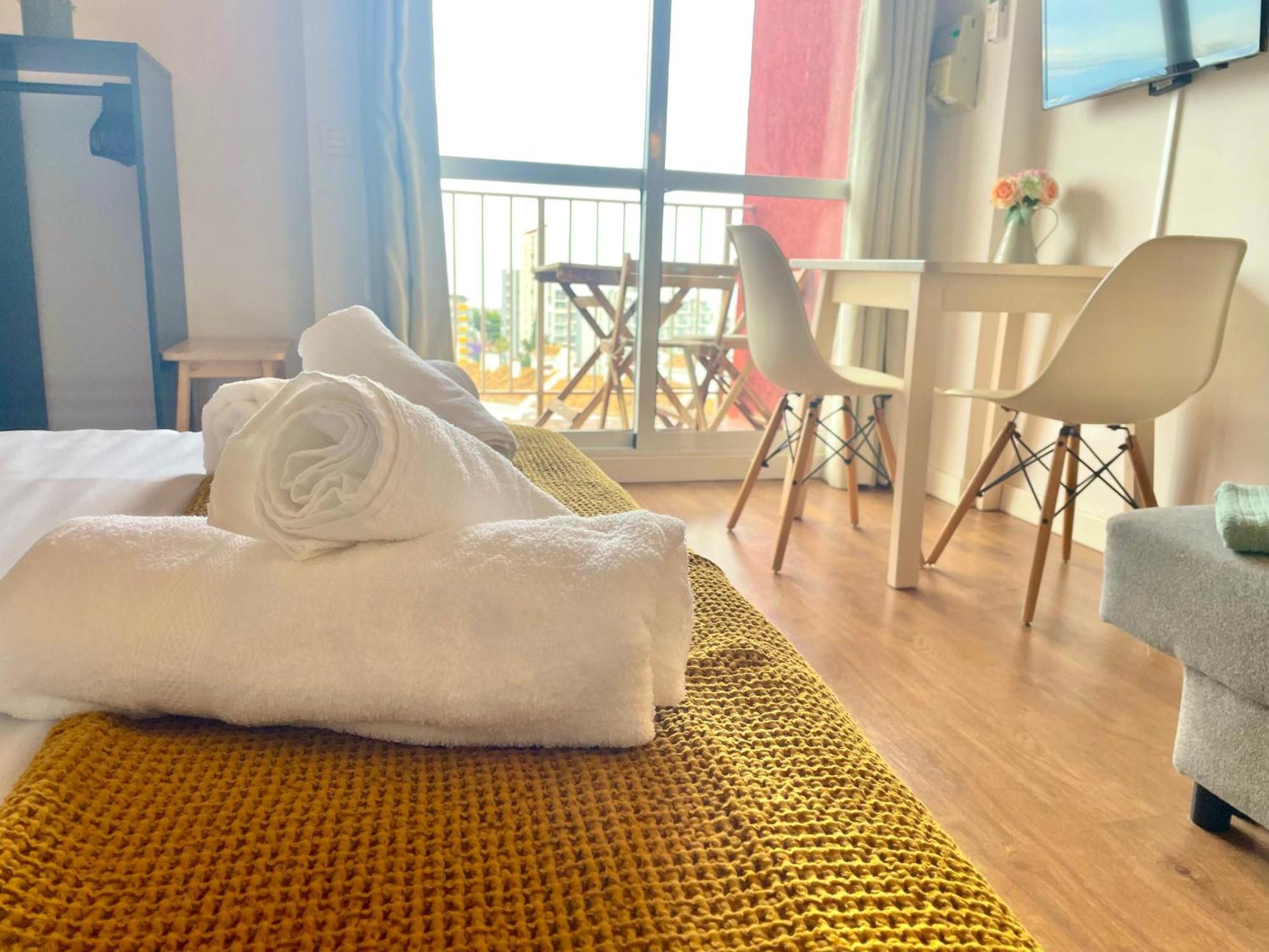 Luxury Suites Minerva Beach Benalmádena Exterior photo